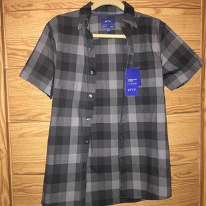 Short sleeve button down shirt